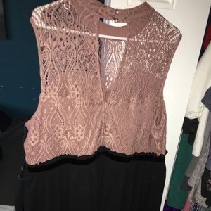 Women’s Plus Sleeveless Lace Dress